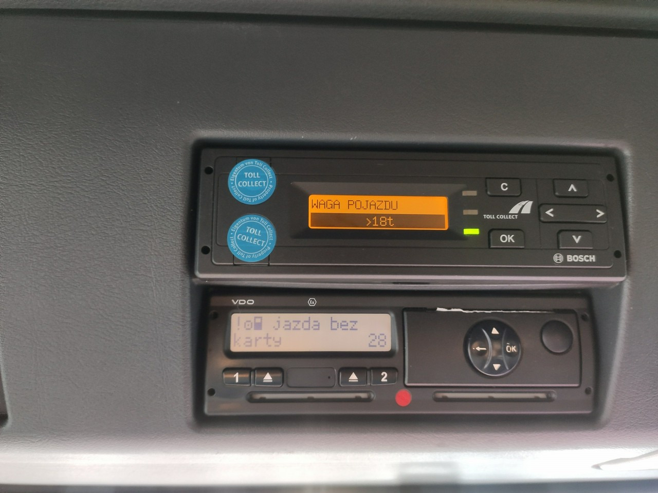 Tractor unit MAN TGX 18.440 Low Deck XLX EURO 6 Retarder SUPER STAN!!!: picture 28