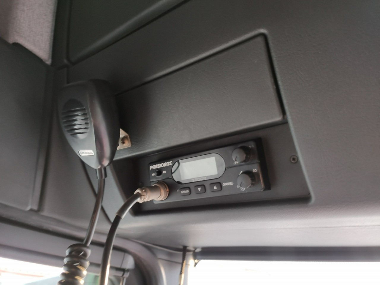 Tractor unit MAN TGX 18.440 Low Deck XLX EURO 6 Retarder SUPER STAN!!!: picture 29