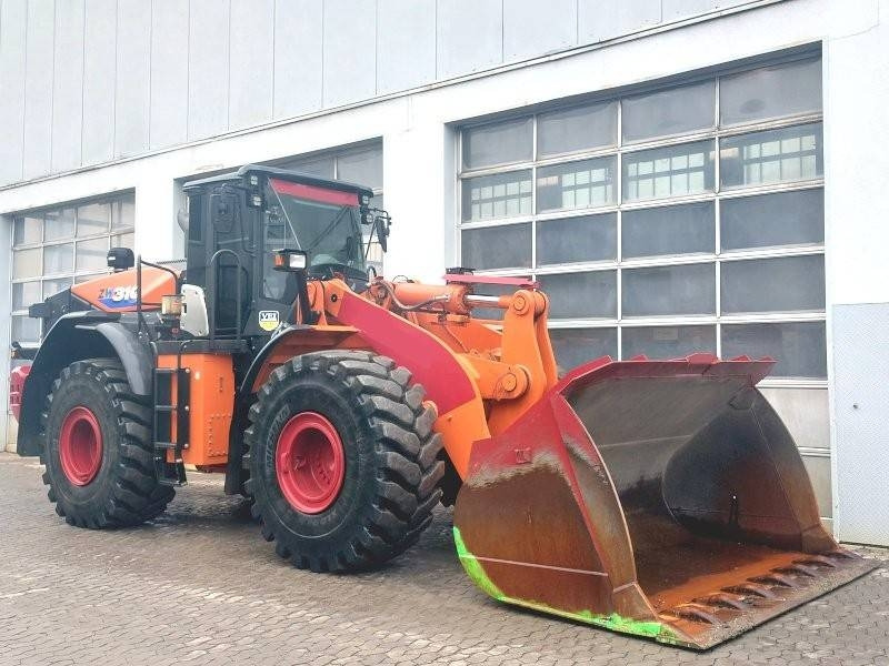 Hitachi ZW 310-6 - Wheel loader: picture 4 Hitachi ZW 310-6 - Wheel loader: picture 4