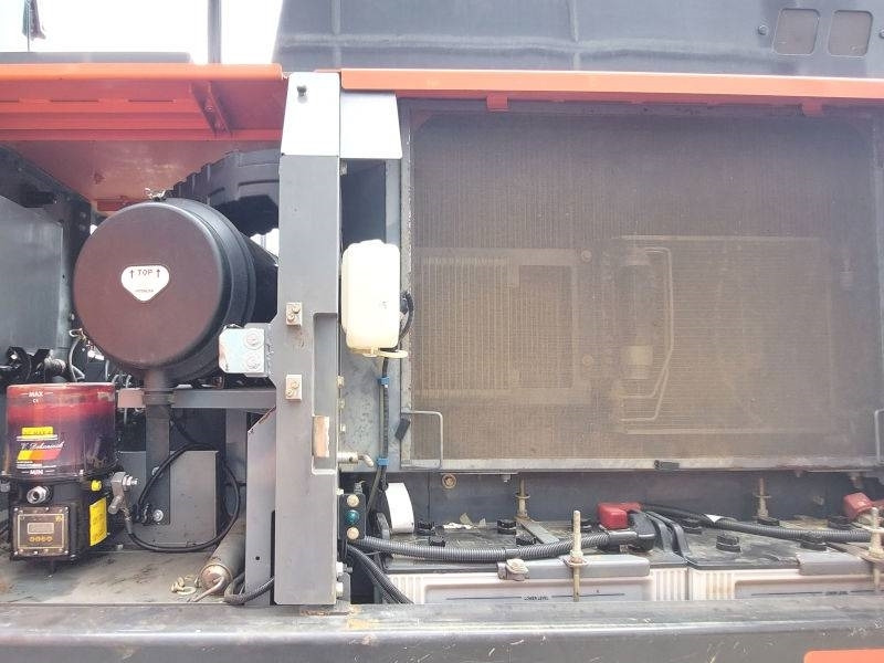 Demolition excavator Hitachi ZX 300 LC-6: picture 10