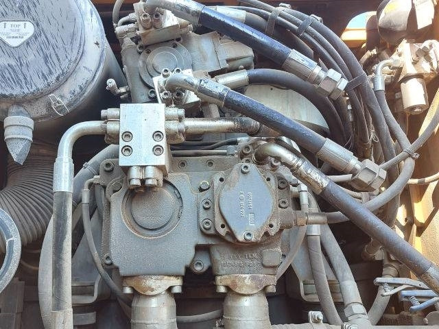 Liebherr R 956 LC leasing Liebherr R 956 LC: picture 10 Liebherr R 956 LC leasing Liebherr R 956 LC: picture 10