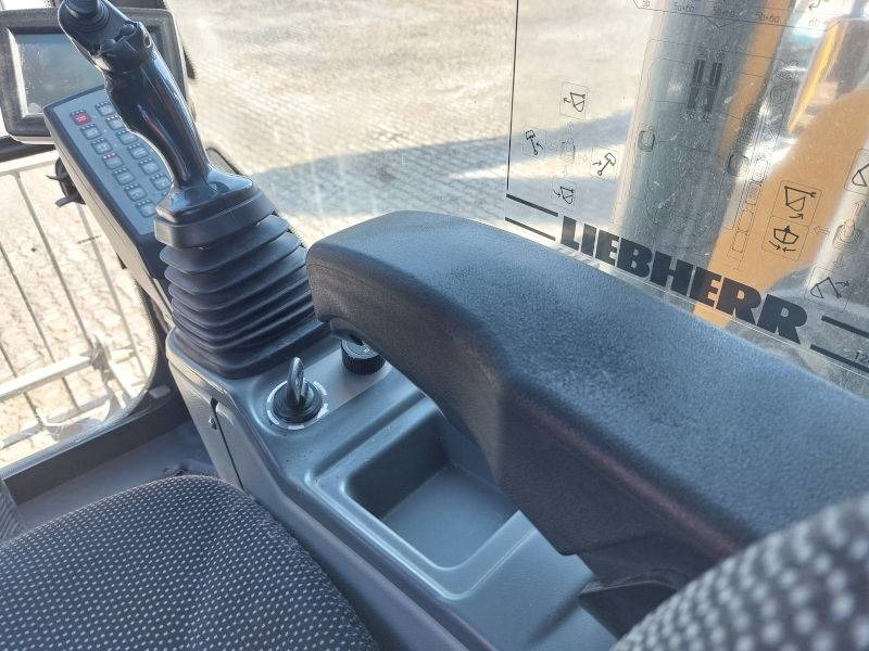 Liebherr R 956 LC leasing Liebherr R 956 LC: picture 14 Liebherr R 956 LC leasing Liebherr R 956 LC: picture 14