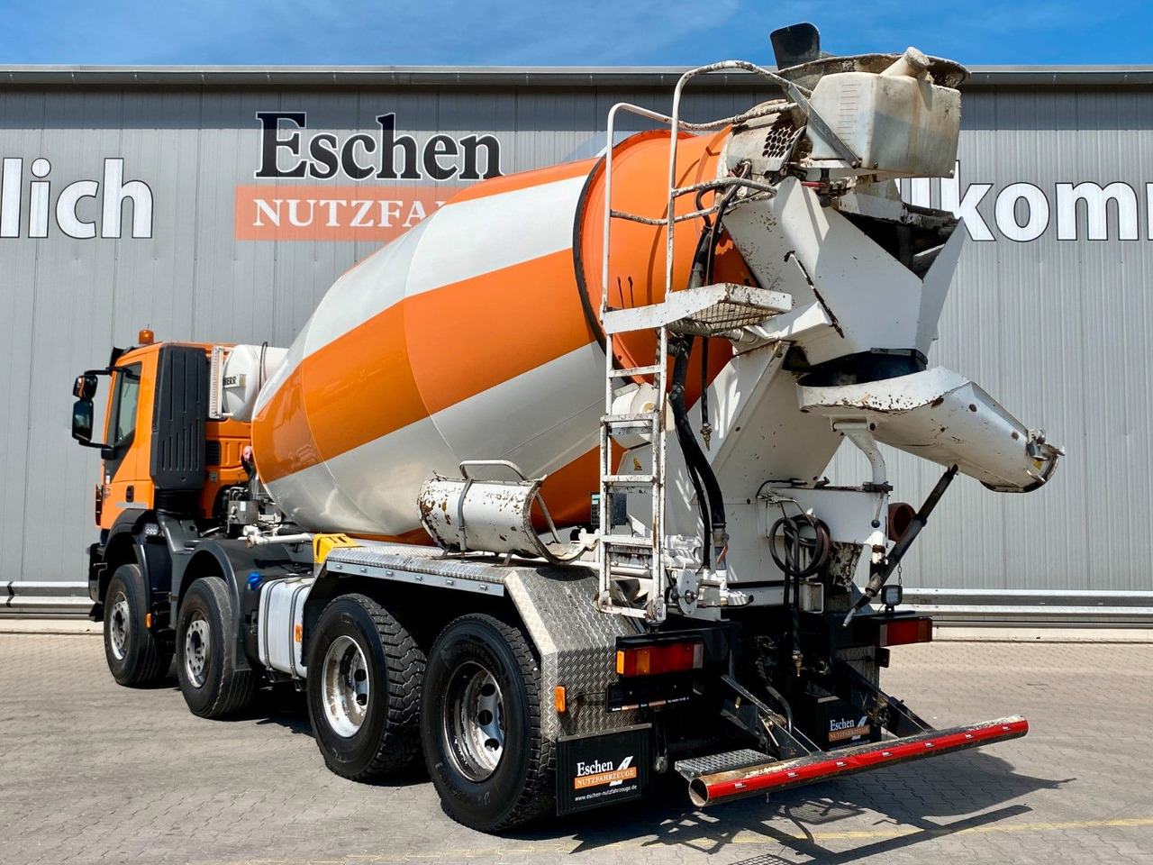 Iveco Trakker AD 340 TB 400/8x4 | 9m³ Liebherr*Navi*AC - Concrete mixer truck: picture 3 Iveco Trakker AD 340 TB 400/8x4 | 9m³ Liebherr*Navi*AC - Concrete mixer truck: picture 3