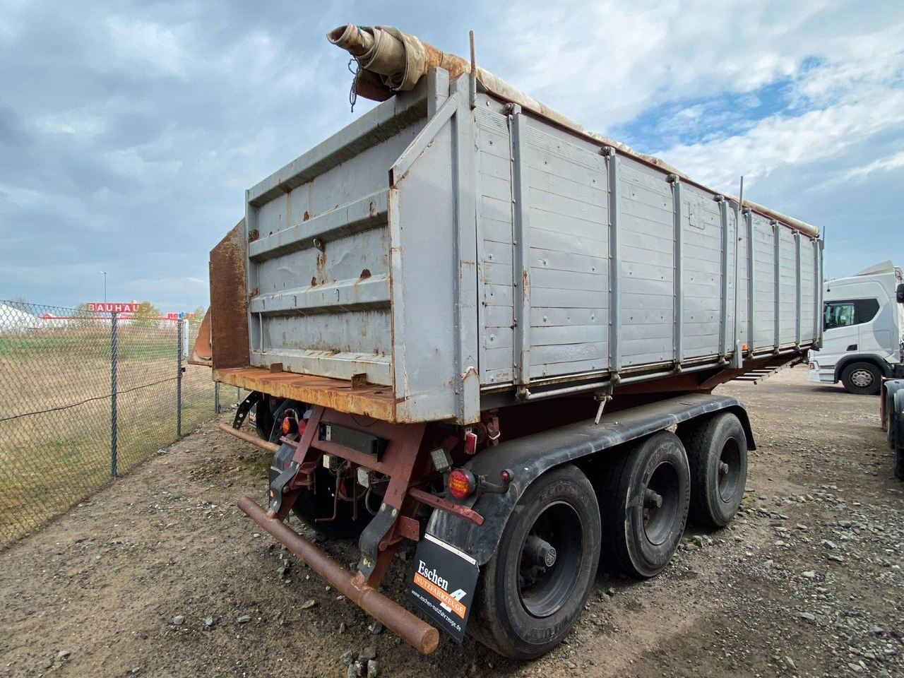 Langendorf SK 24/27 | Stahl 22m³*Luft-Lift*Rollplane*BPW - Tipper semi-trailer: picture 3 Langendorf SK 24/27 | Stahl 22m³*Luft-Lift*Rollplane*BPW - Tipper semi-trailer: picture 3
