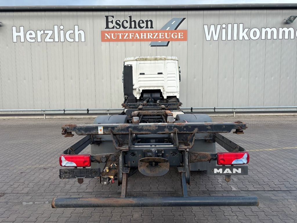 MAN TGA 18.350 LL Fahrschule*Driving school*5 Sitze - Container transporter/ Swap body truck: picture 4 MAN TGA 18.350 LL Fahrschule*Driving school*5 Sitze - Container transporter/ Swap body truck: picture 4