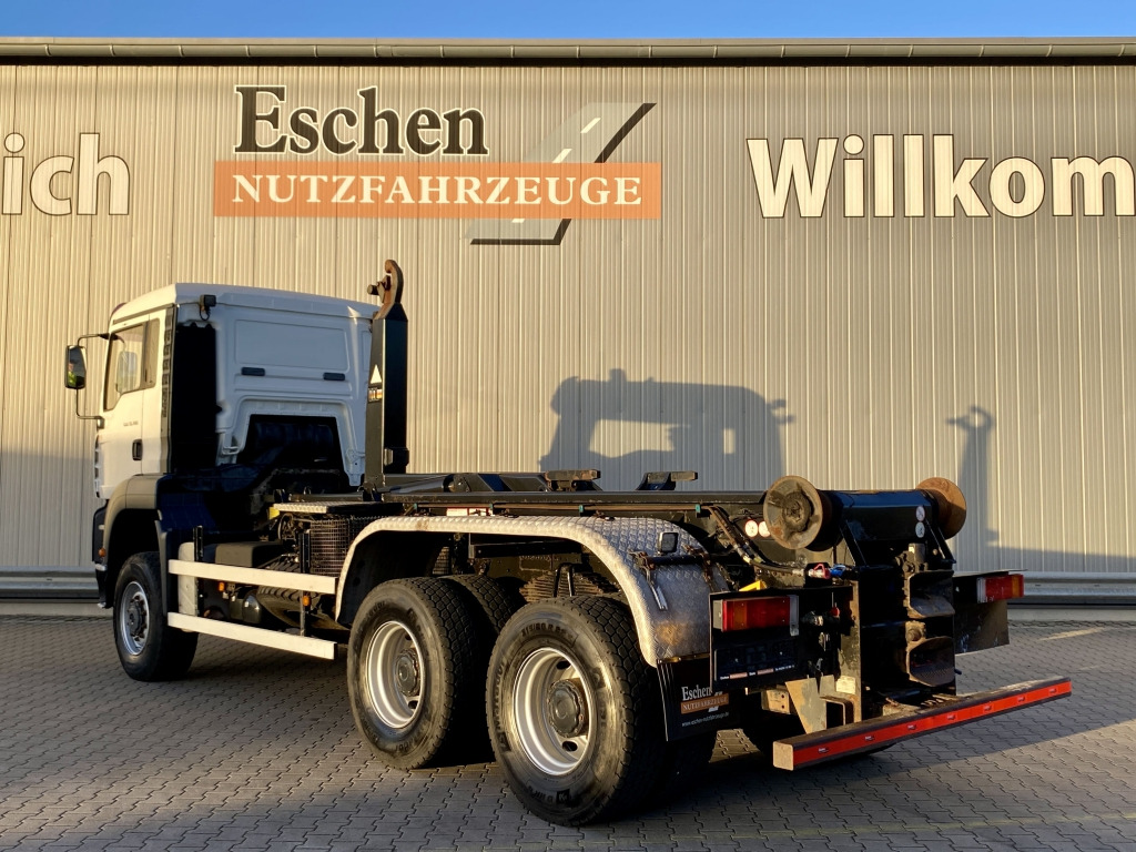 MAN TGA 33.390 6x6 BB - Hook lift truck: picture 4 MAN TGA 33.390 6x6 BB - Hook lift truck: picture 4