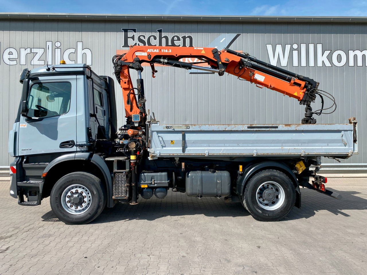 Mercedes-Benz Arocs 1843 HAD 4x4 | Atlas 116.3-A3*5+6.Kreis - Tipper, Crane truck: picture 3 Mercedes-Benz Arocs 1843 HAD 4x4 | Atlas 116.3-A3*5+6.Kreis - Tipper, Crane truck: picture 3