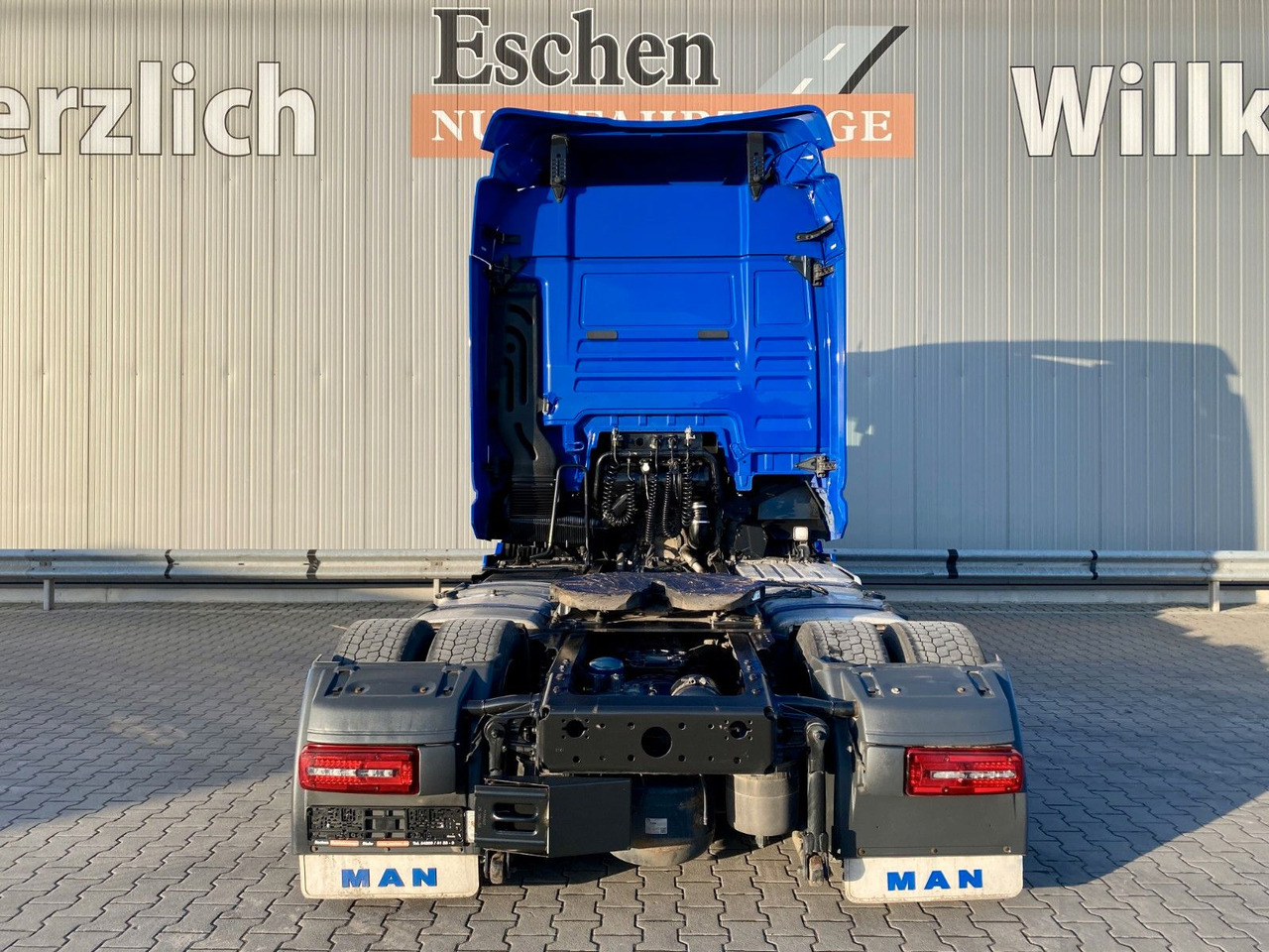 MAN TGX 18.510 |TG3*GM-Kabine*Retarder*ACC*Navi*1.Hd - Tractor unit: picture 4 MAN TGX 18.510 |TG3*GM-Kabine*Retarder*ACC*Navi*1.Hd - Tractor unit: picture 4