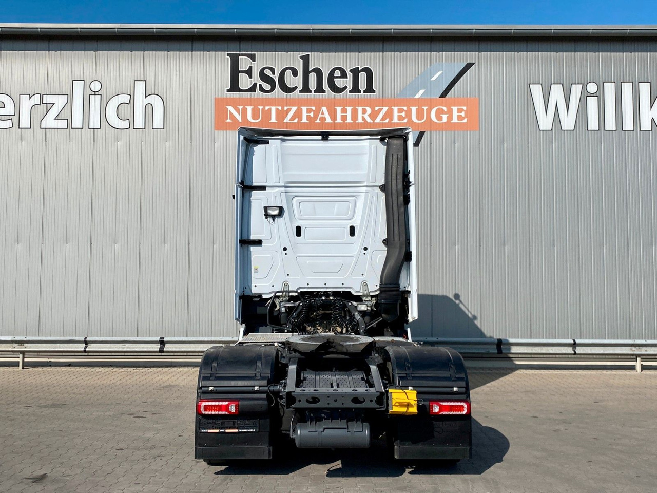 Mercedes-Benz 1851 Actros | GigaSpace*Navi*Retarder*Mirror Cam - Tractor unit: picture 4 Mercedes-Benz 1851 Actros | GigaSpace*Navi*Retarder*Mirror Cam - Tractor unit: picture 4
