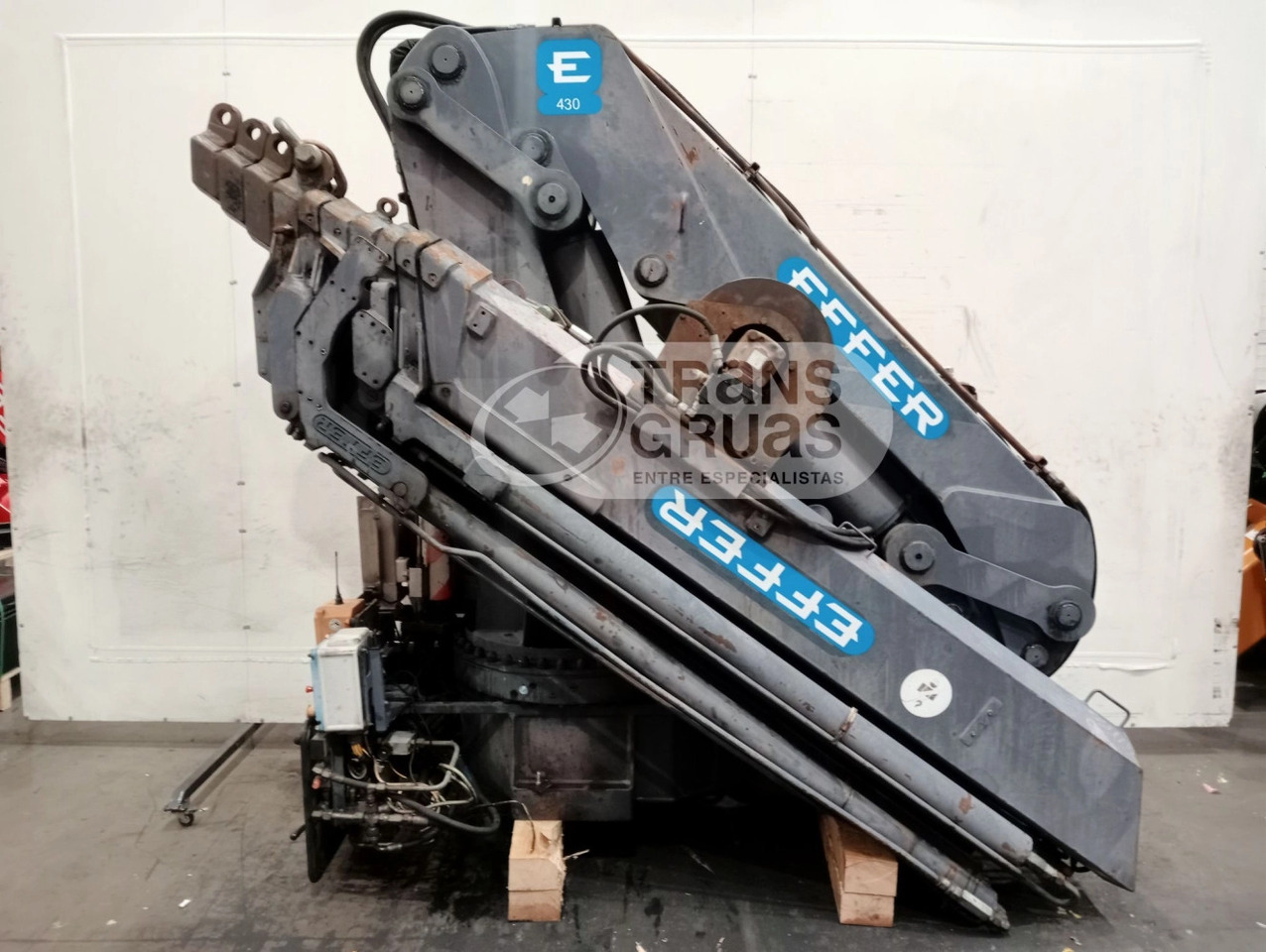 Grúa EFFER 430 6S - Truck mounted crane for Truck: picture 1 Grúa EFFER 430 6S - Truck mounted crane for Truck: picture 1