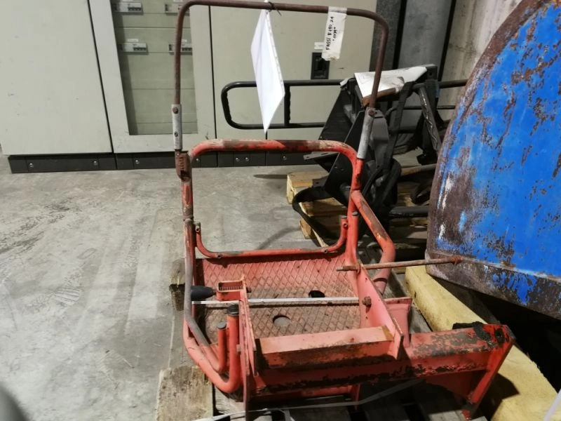 KIT SOPORTE ASIENTO EN COLUMNA FASSI - Seat for Crane: picture 2 KIT SOPORTE ASIENTO EN COLUMNA FASSI - Seat for Crane: picture 2