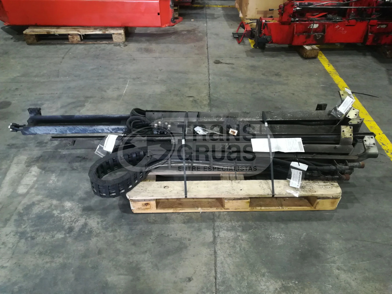 Bandejas para 2 funciones suplementarias - Spare parts for Truck mounted crane: picture 2 Bandejas para 2 funciones suplementarias - Spare parts for Truck mounted crane: picture 2