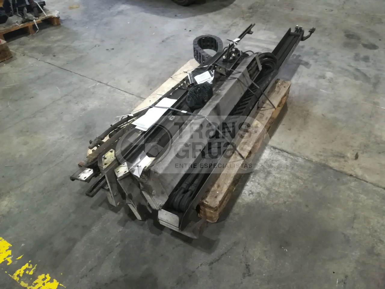 Bandejas para 2 funciones suplementarias - Spare parts for Truck mounted crane: picture 1 Bandejas para 2 funciones suplementarias - Spare parts for Truck mounted crane: picture 1