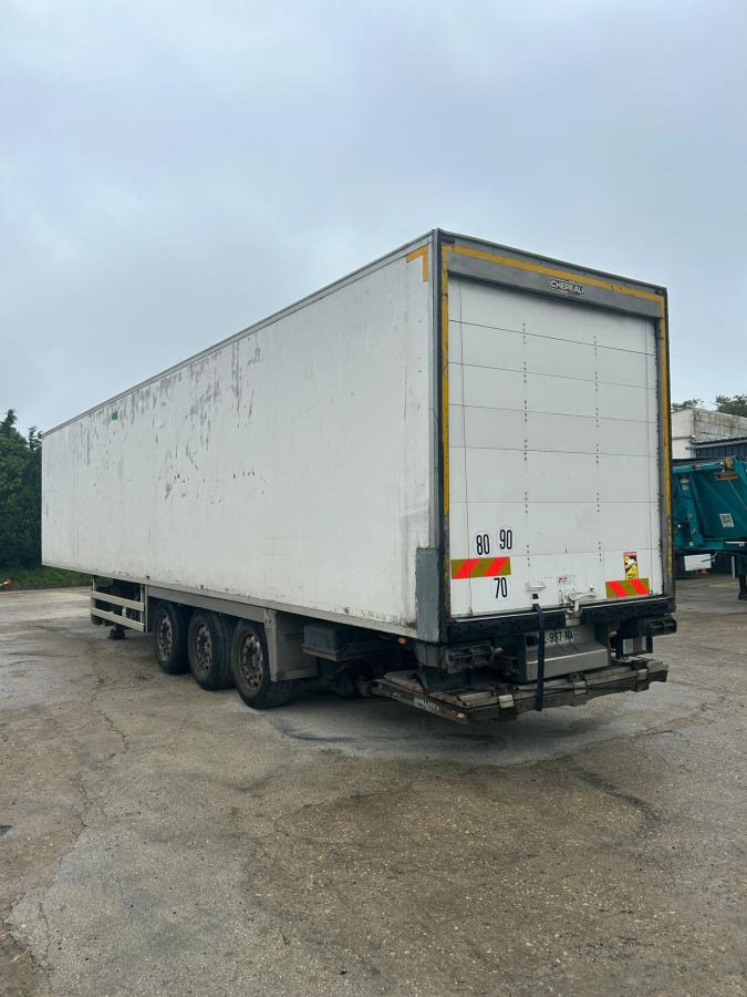 Chereau - Closed box semi-trailer: picture 1 Chereau - Closed box semi-trailer: picture 1