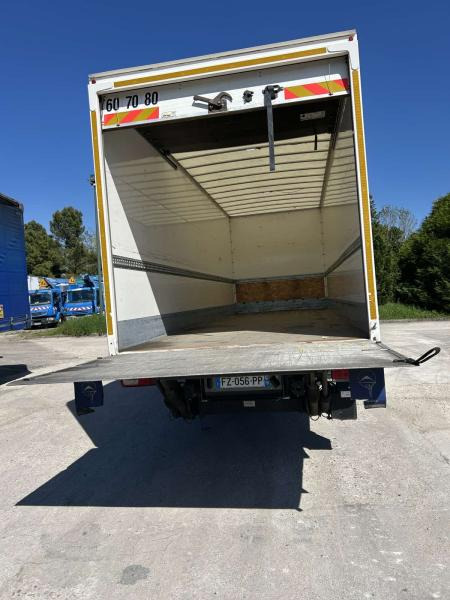 DAF CF 340 - Box truck: picture 4 DAF CF 340 - Box truck: picture 4