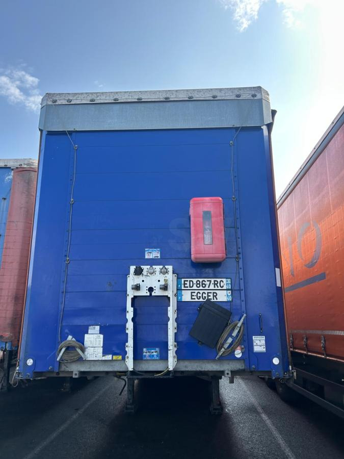 Fliegl - Curtainsider semi-trailer: picture 2 Fliegl - Curtainsider semi-trailer: picture 2