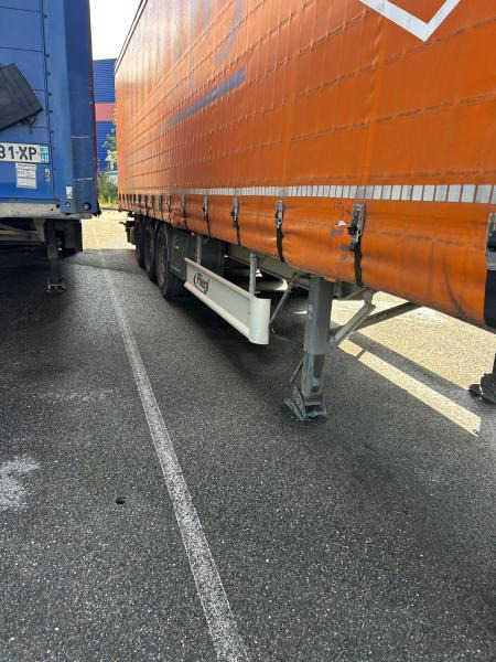 Fliegl - Curtainsider semi-trailer: picture 4 Fliegl - Curtainsider semi-trailer: picture 4
