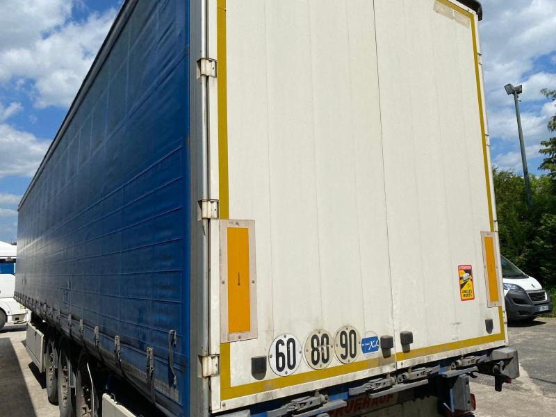 Fruehauf - Curtainsider semi-trailer: picture 2 Fruehauf - Curtainsider semi-trailer: picture 2