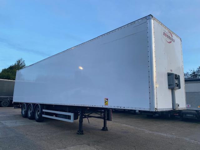 Fruehauf - Closed box semi-trailer: picture 4 Fruehauf - Closed box semi-trailer: picture 4