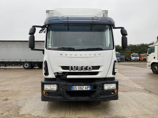 Iveco Eurocargo 120E22 - Box truck: picture 2 Iveco Eurocargo 120E22 - Box truck: picture 2
