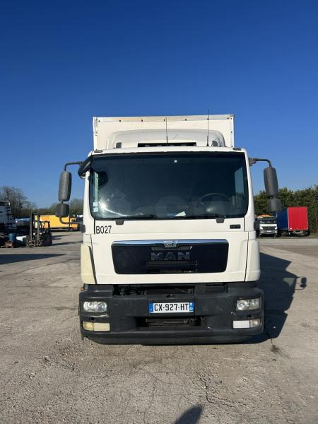 MAN TGM 18.250 - Box truck: picture 2 MAN TGM 18.250 - Box truck: picture 2