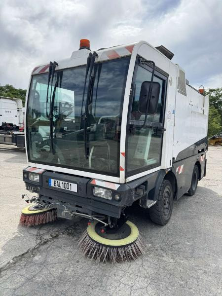 Schmidt Clingo 400 - Road sweeper: picture 1 Schmidt Clingo 400 - Road sweeper: picture 1