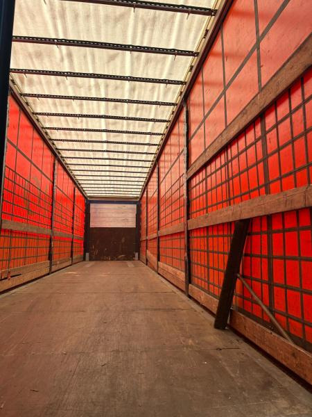 Schmitz Cargobull - Curtainsider semi-trailer: picture 3 Schmitz Cargobull - Curtainsider semi-trailer: picture 3