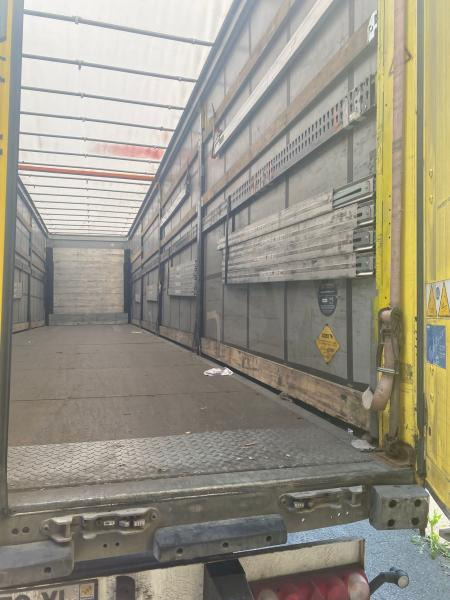 Schmitz Cargobull - Curtainsider semi-trailer: picture 3 Schmitz Cargobull - Curtainsider semi-trailer: picture 3