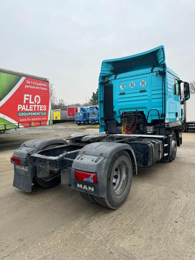 Tractor unit MAN TGX 18.400: picture 9