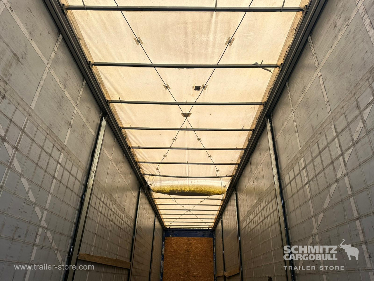 FRUEHAUF Curtainsider Standard - Curtainsider semi-trailer: picture 5 FRUEHAUF Curtainsider Standard - Curtainsider semi-trailer: picture 5