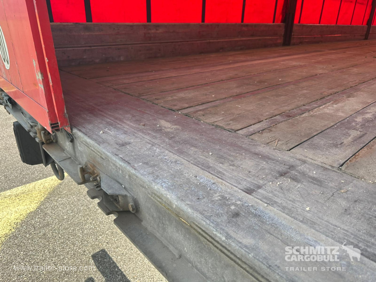 FRUEHAUF Curtainsider Standard - Curtainsider semi-trailer: picture 3 FRUEHAUF Curtainsider Standard - Curtainsider semi-trailer: picture 3