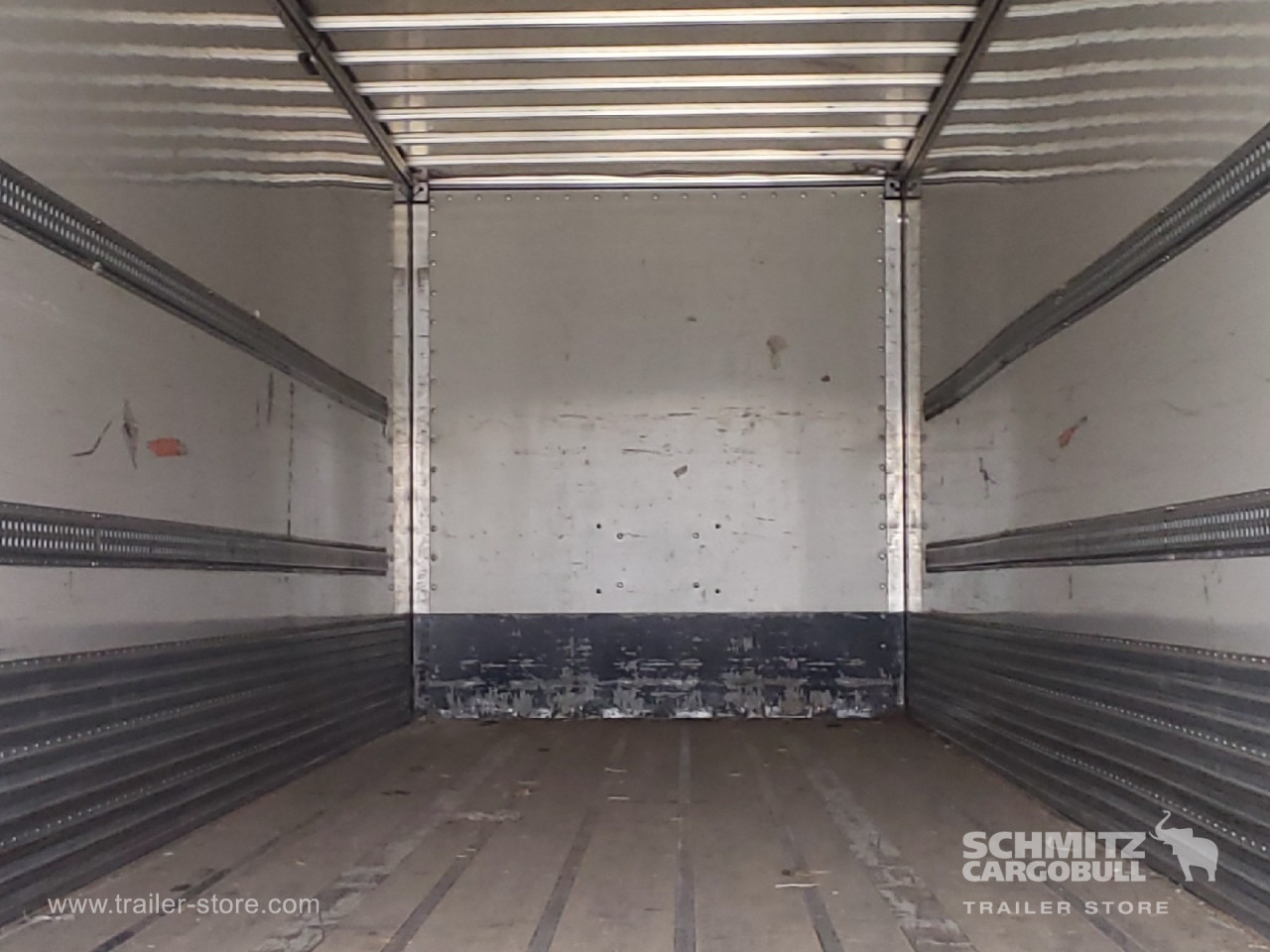 FRUEHAUF Dryfreight Standard Roller shutter door - Closed box semi-trailer: picture 3 FRUEHAUF Dryfreight Standard Roller shutter door - Closed box semi-trailer: picture 3