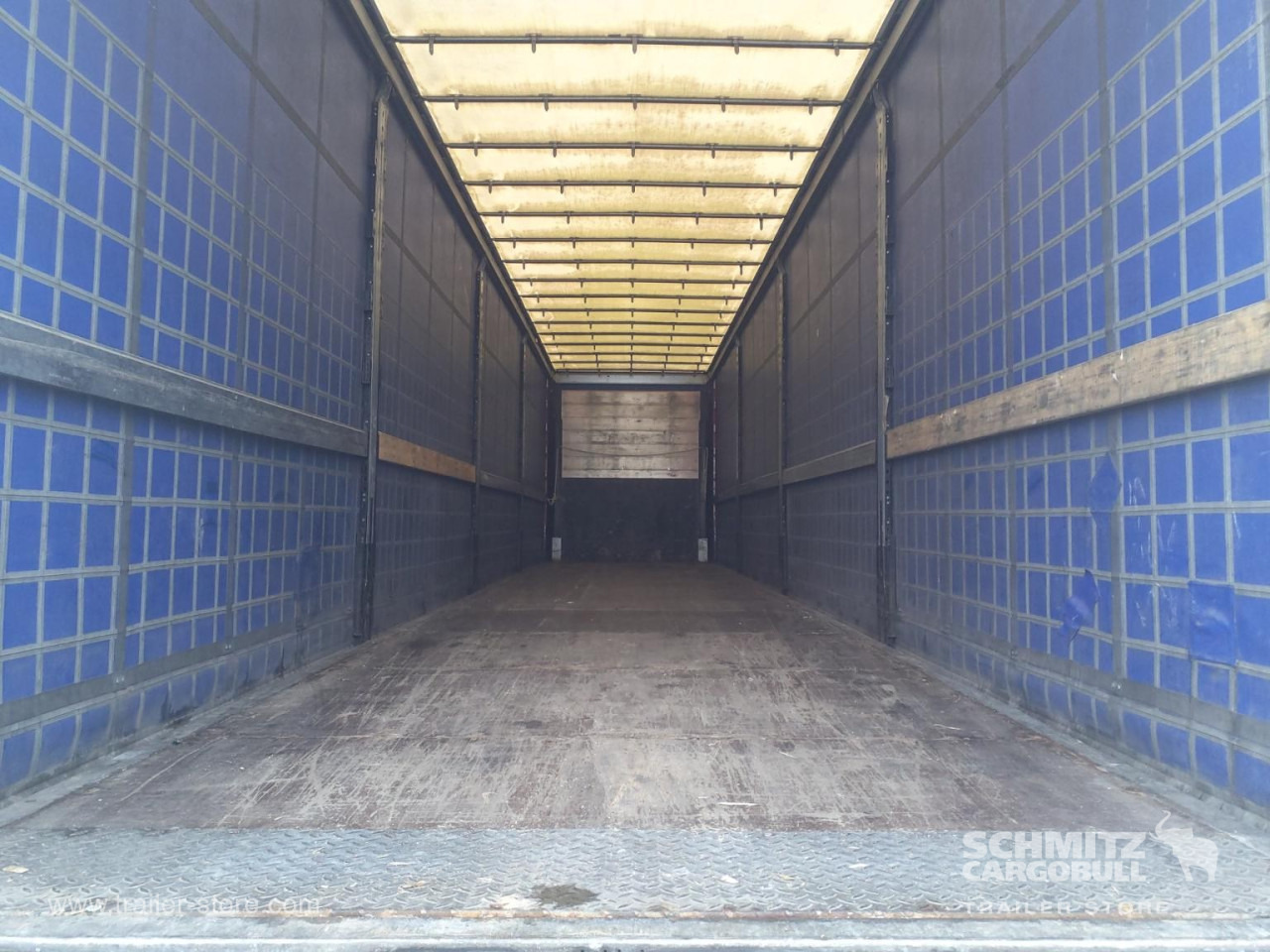 SCHMITZ Curtainsider Standard - Curtainsider semi-trailer: picture 3 SCHMITZ Curtainsider Standard - Curtainsider semi-trailer: picture 3