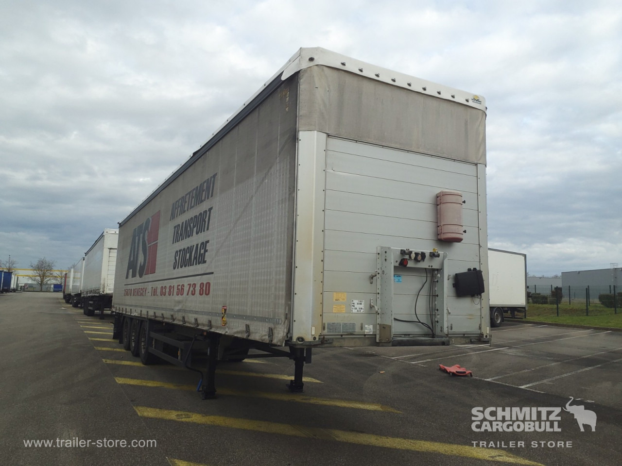 SCHMITZ Curtainsider Standard - Curtainsider semi-trailer: picture 1 SCHMITZ Curtainsider Standard - Curtainsider semi-trailer: picture 1