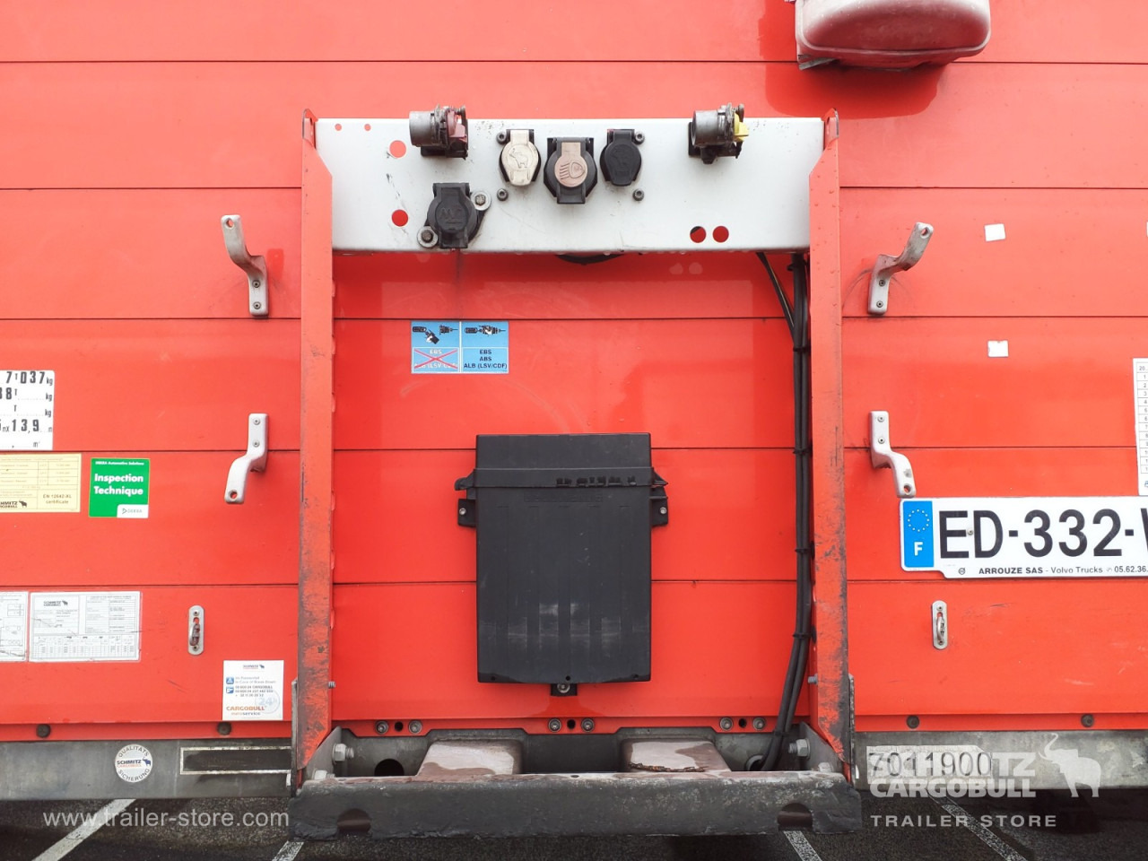 SCHMITZ Curtainsider Standard - Curtainsider semi-trailer: picture 2 SCHMITZ Curtainsider Standard - Curtainsider semi-trailer: picture 2