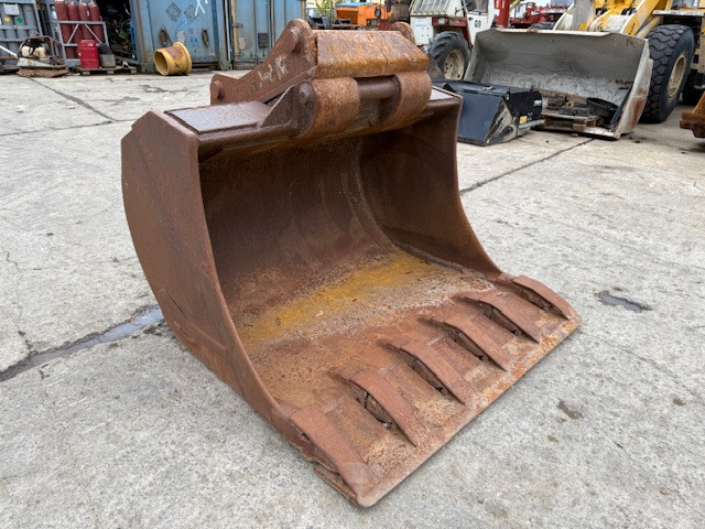 OIL Quick OQ 70/55 - 1600 mm  - Excavator bucket: picture 2 OIL Quick OQ 70/55 - 1600 mm  - Excavator bucket: picture 2