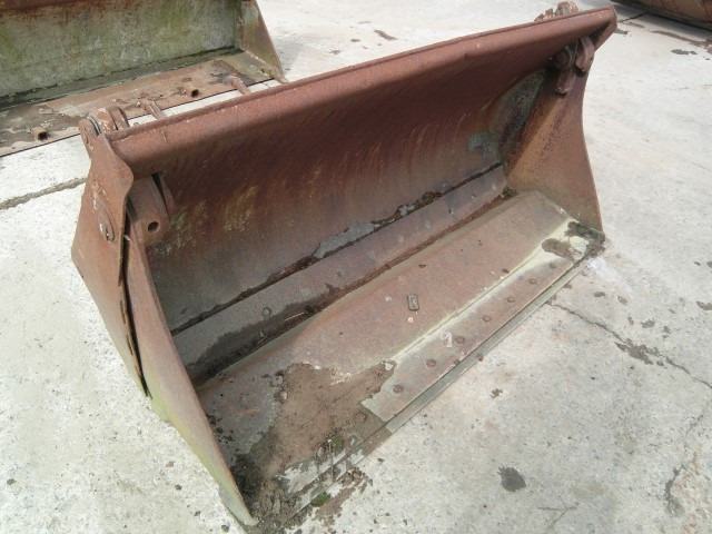 Zettelmeyer ZL 602 - Loader bucket: picture 2 Zettelmeyer ZL 602 - Loader bucket: picture 2