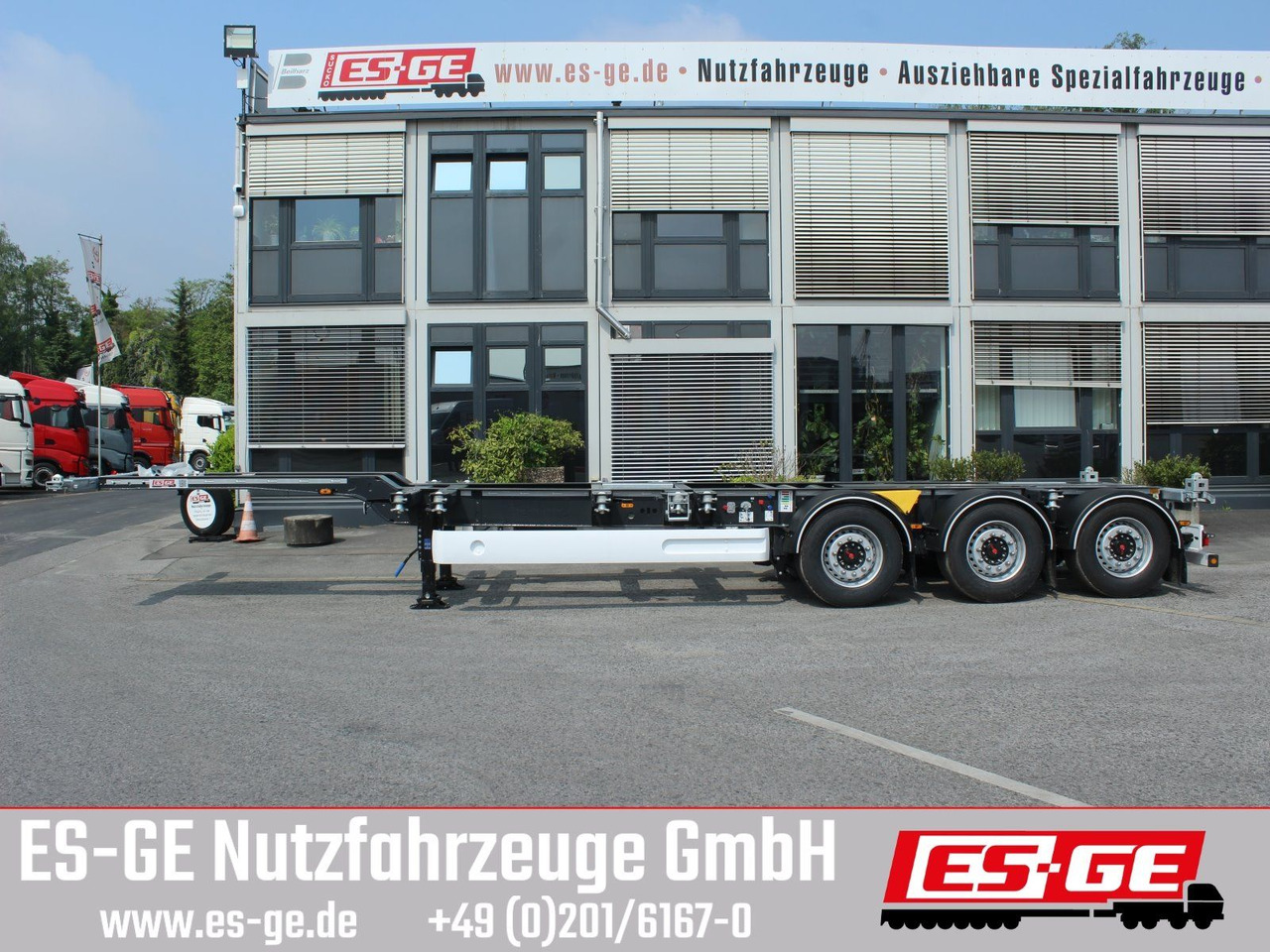 Wielton 3-Achs-Containerchassis - multifunktional - Container transporter/ Swap body semi-trailer: picture 2 Wielton 3-Achs-Containerchassis - multifunktional - Container transporter/ Swap body semi-trailer: picture 2