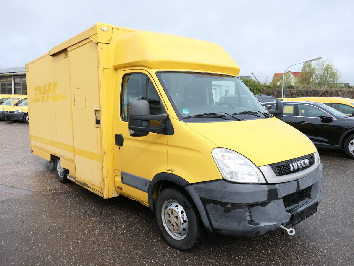 IVECO Daily 35 S11 C30C AUTOMATIK GETRIEBESCHADEN Rega - Closed box van: picture 2 IVECO Daily 35 S11 C30C AUTOMATIK GETRIEBESCHADEN Rega - Closed box van: picture 2