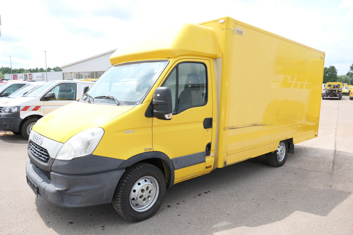 IVECO Daily 35 S11 C30C AUTOMATIK KAMERA MAXI KAMERA R - Closed box van: picture 2 IVECO Daily 35 S11 C30C AUTOMATIK KAMERA MAXI KAMERA R - Closed box van: picture 2