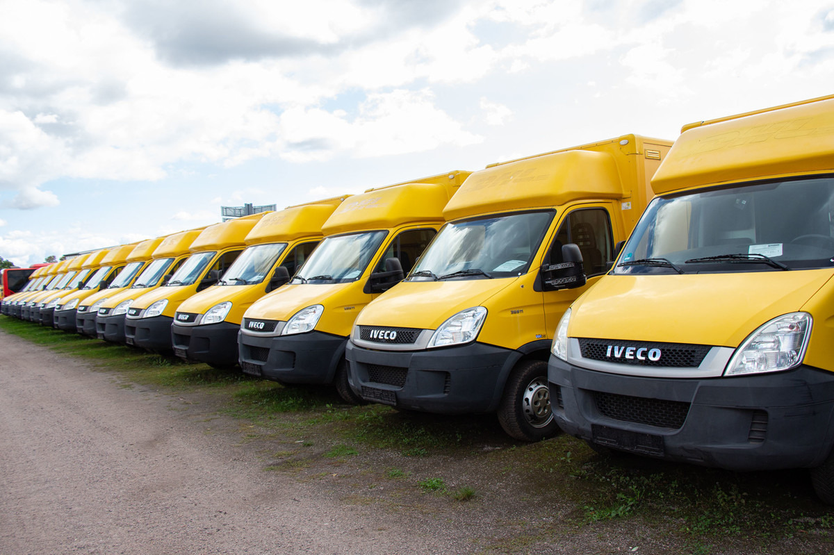 IVECO Daily 35 S11 C30C AUTOMATIK KAMERA MAXI Regale D - Closed box van: picture 1 IVECO Daily 35 S11 C30C AUTOMATIK KAMERA MAXI Regale D - Closed box van: picture 1
