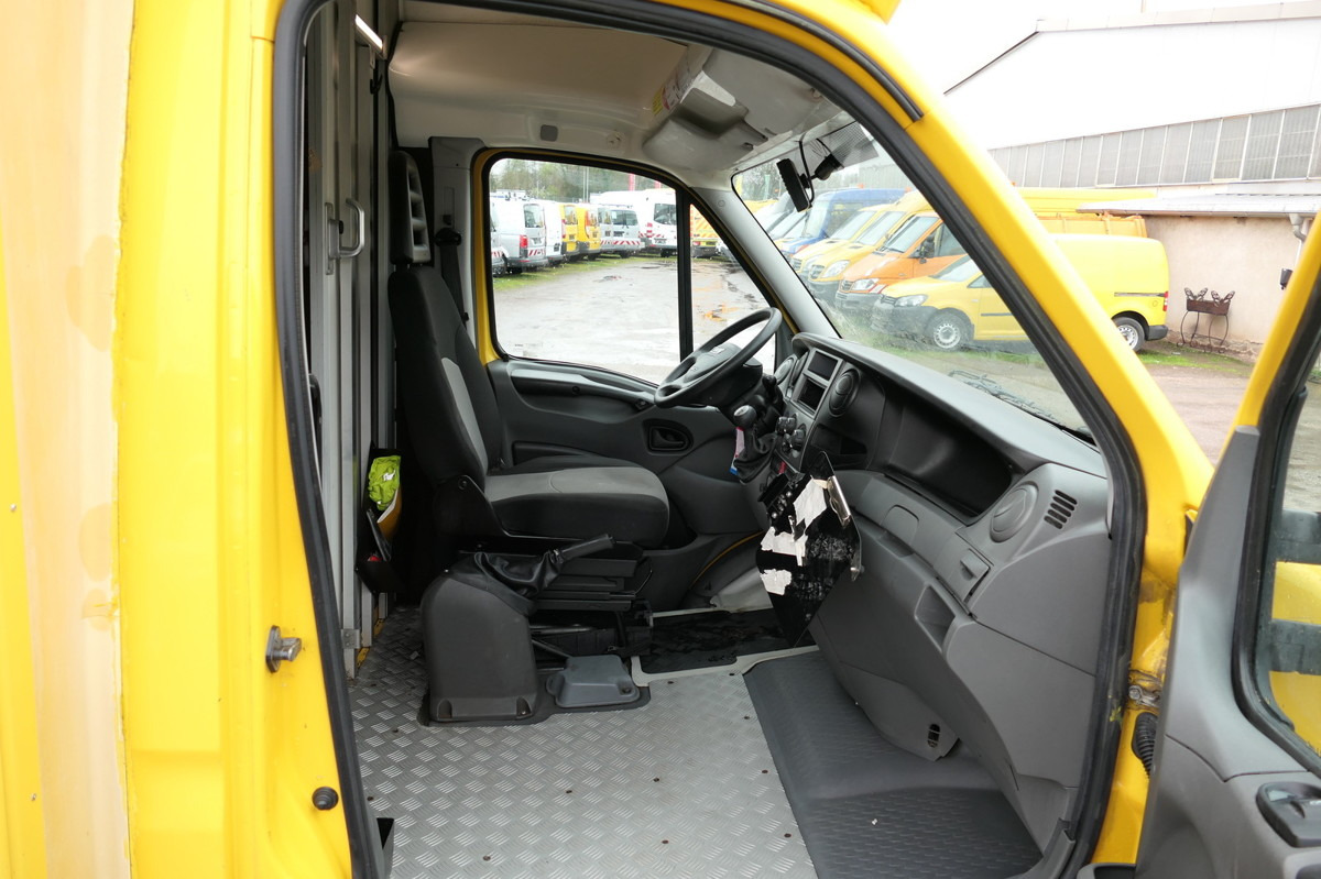 IVECO Daily 35 S11 C30C AUTOMATIK KAMERA Regale LUFT D - Closed box van: picture 5 IVECO Daily 35 S11 C30C AUTOMATIK KAMERA Regale LUFT D - Closed box van: picture 5