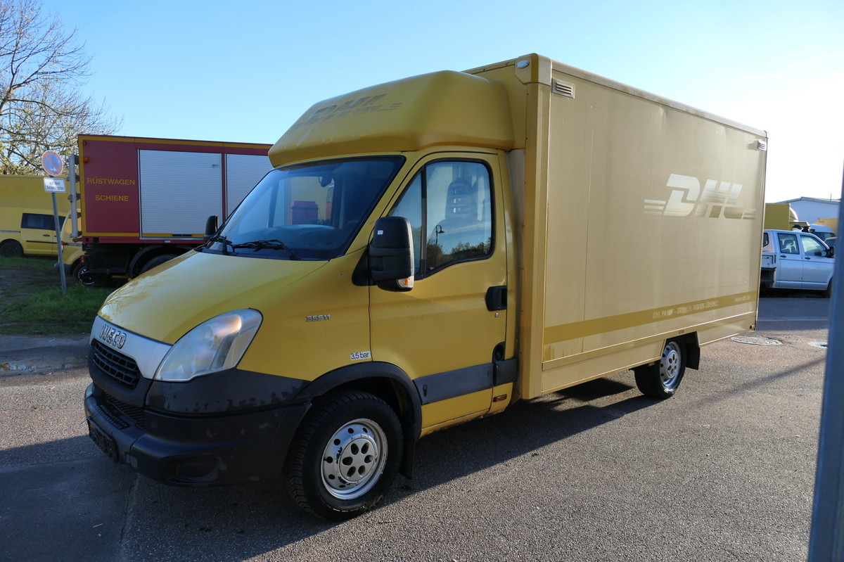 IVECO Daily 35 S11 C30C AUTOMATIK KAMERA Regale LUFT D - Closed box van: picture 2 IVECO Daily 35 S11 C30C AUTOMATIK KAMERA Regale LUFT D - Closed box van: picture 2