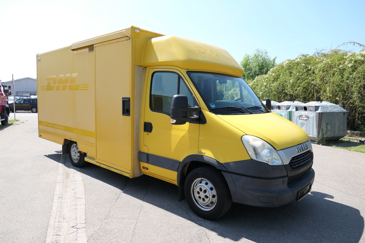 IVECO Daily 35 S11 C30C AUTOMATIK KAMERA Regale LUFT D - Closed box van: picture 2 IVECO Daily 35 S11 C30C AUTOMATIK KAMERA Regale LUFT D - Closed box van: picture 2