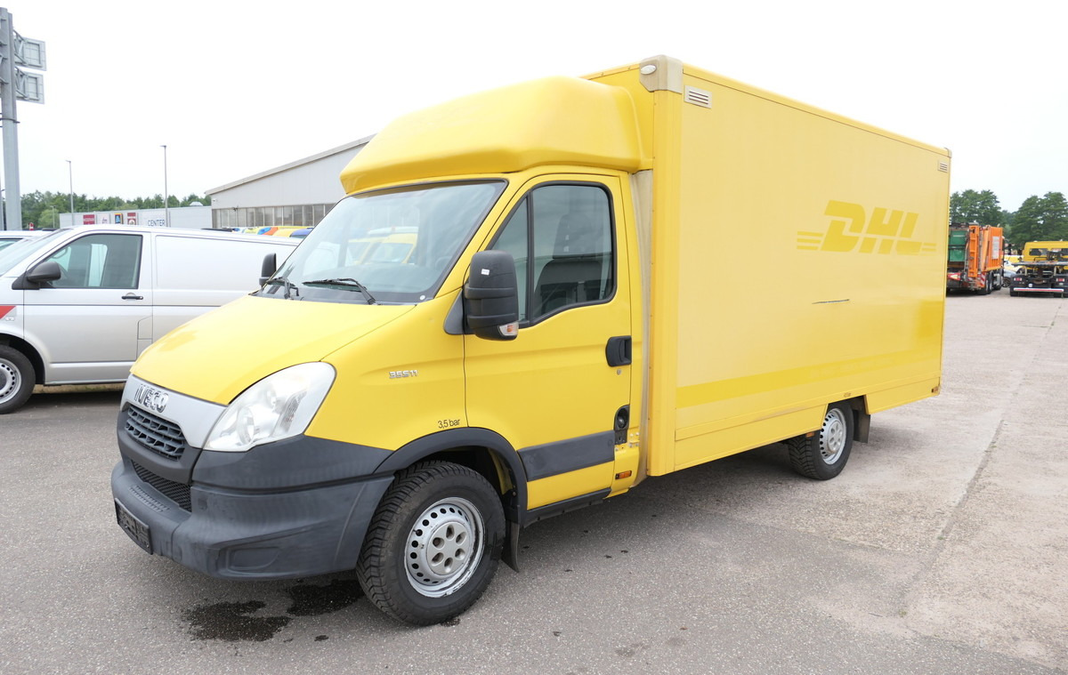 IVECO Daily 35 S11 C30C AUTOMATIK KAMERA Regale LUFT D - Closed box van: picture 2 IVECO Daily 35 S11 C30C AUTOMATIK KAMERA Regale LUFT D - Closed box van: picture 2