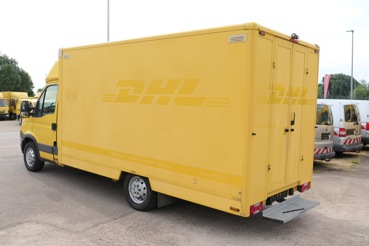 IVECO Daily 35 S11 C30C AUTOMATIK KAMERA Regale LUFT D - Closed box van: picture 4 IVECO Daily 35 S11 C30C AUTOMATIK KAMERA Regale LUFT D - Closed box van: picture 4