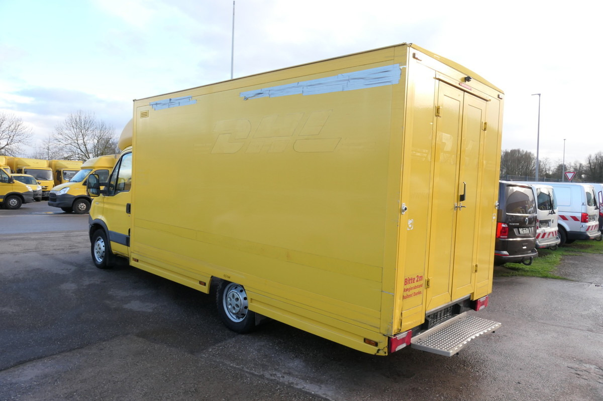 IVECO Daily 35 S11 C30C AUTOMATIK KAMERA Regale LUFT D - Closed box van: picture 4 IVECO Daily 35 S11 C30C AUTOMATIK KAMERA Regale LUFT D - Closed box van: picture 4