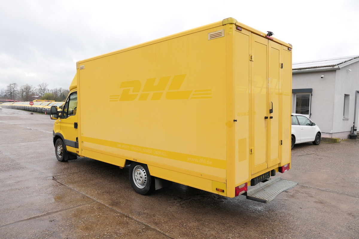 IVECO Daily 35 S11 C30C AUTOMATIK KAMERA Regale LUFT D - Closed box van: picture 4 IVECO Daily 35 S11 C30C AUTOMATIK KAMERA Regale LUFT D - Closed box van: picture 4