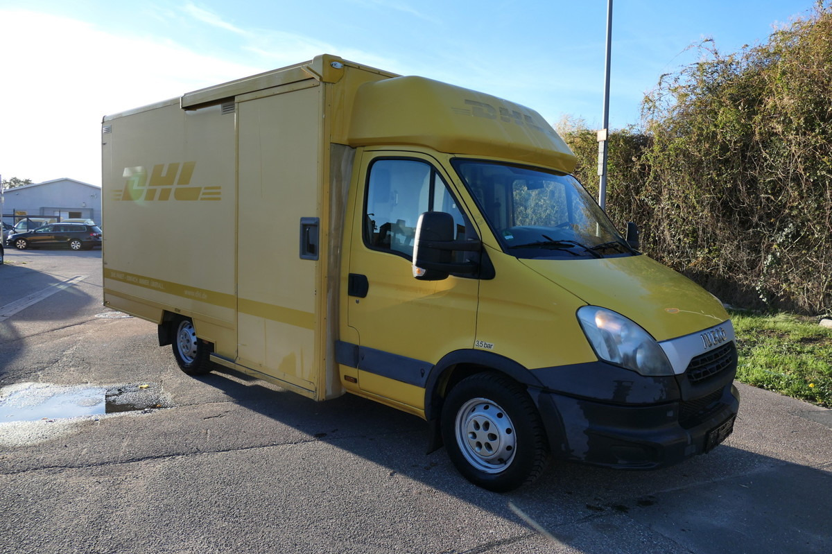 IVECO Daily 35 S11 C30C AUTOMATIK KAMERA Regale LUFT D - Closed box van: picture 1 IVECO Daily 35 S11 C30C AUTOMATIK KAMERA Regale LUFT D - Closed box van: picture 1
