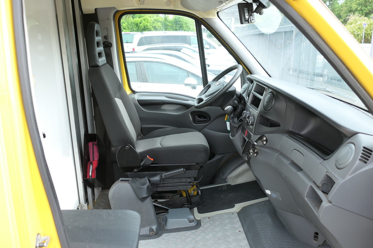 IVECO Daily 35 S11 C30C AUTOMATIK KAMERA Regale LUFT D - Closed box van: picture 5 IVECO Daily 35 S11 C30C AUTOMATIK KAMERA Regale LUFT D - Closed box van: picture 5